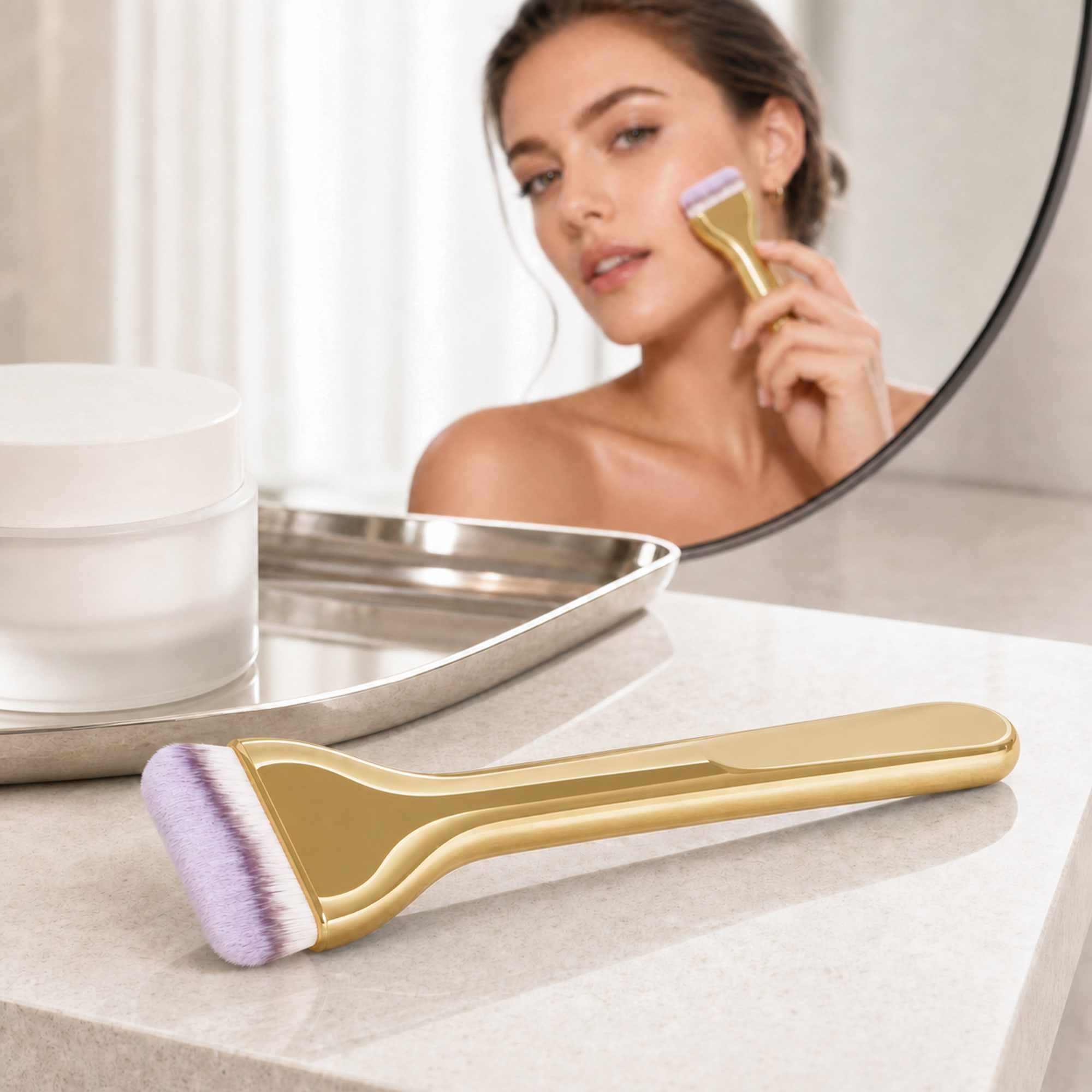 Brocha Facial Dorada con Cerdas Suaves, Aplicador de Maquillaje para Base, Mascarillas y Skincare Spa - imagen 6