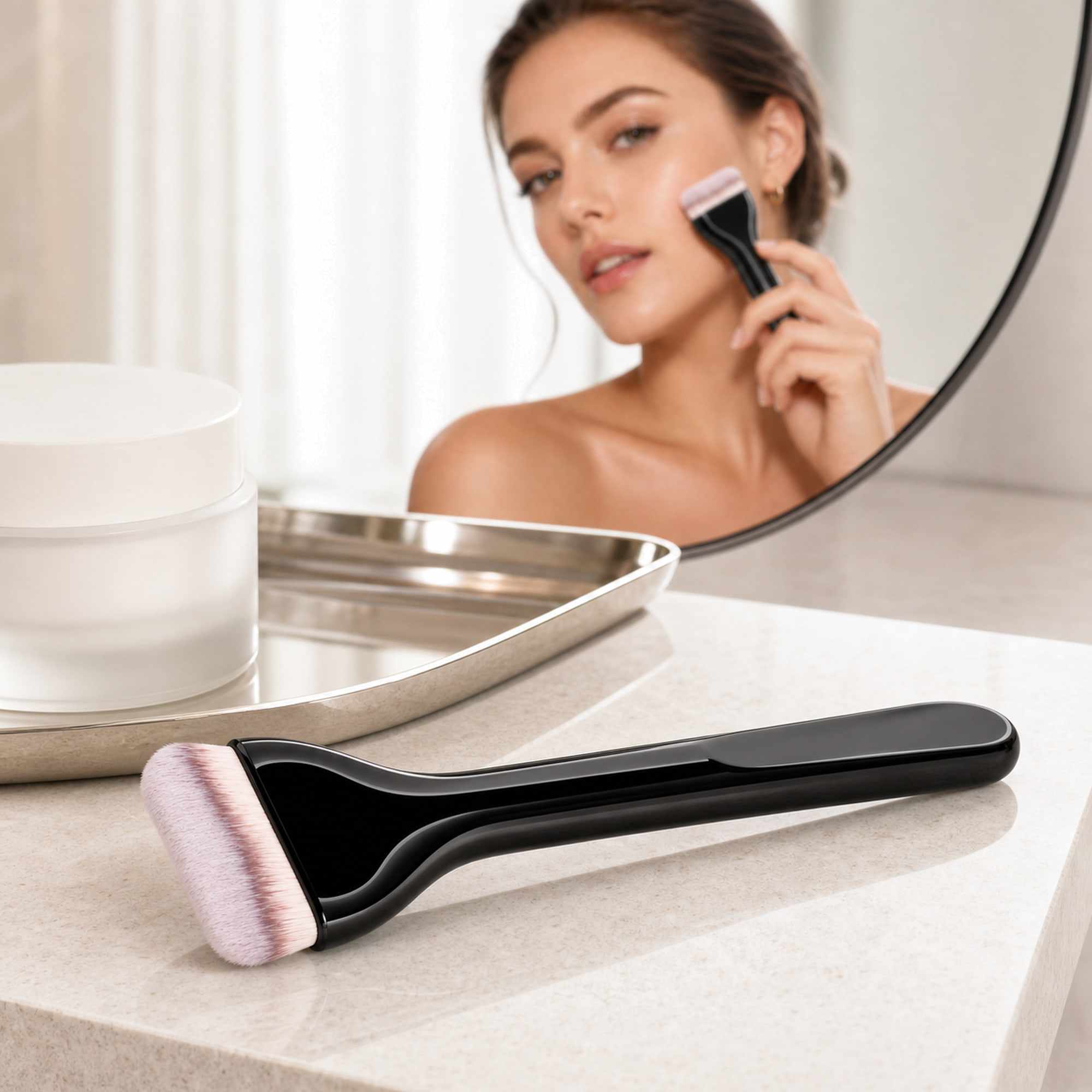 Brocha Facial Negra con Cerdas Suaves, Aplicador de Maquillaje para Base, Mascarillas y Skincare Spa - imagen 6